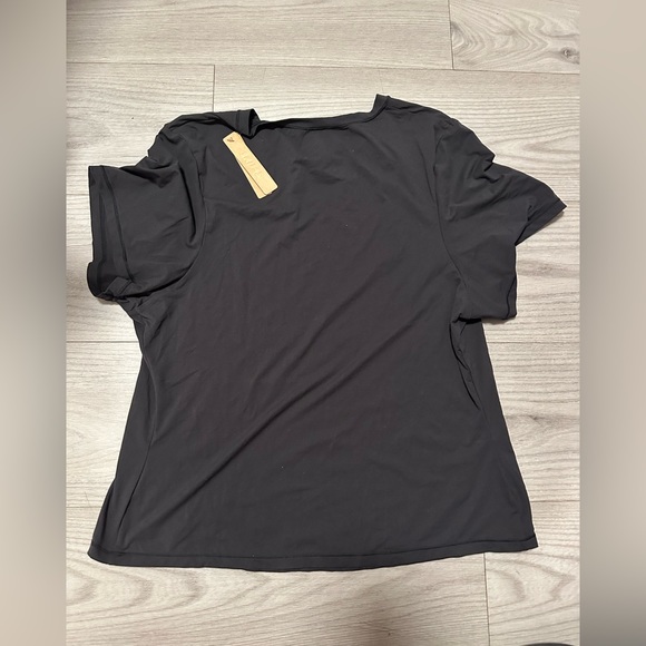 Skims Fits Everybody Tee - NWT - Picture 4 of 4